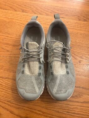 On Cloud Sneakers